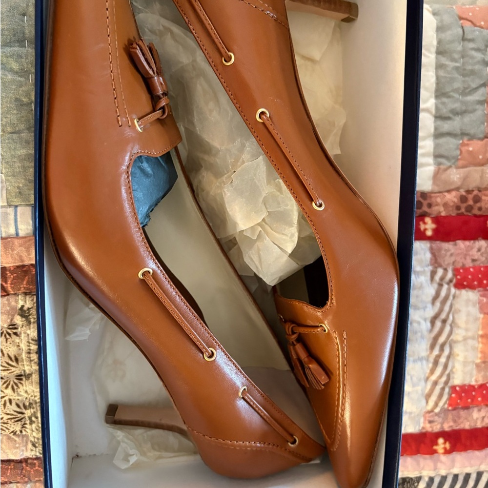 Brooks Brothers Tan Leather Heels